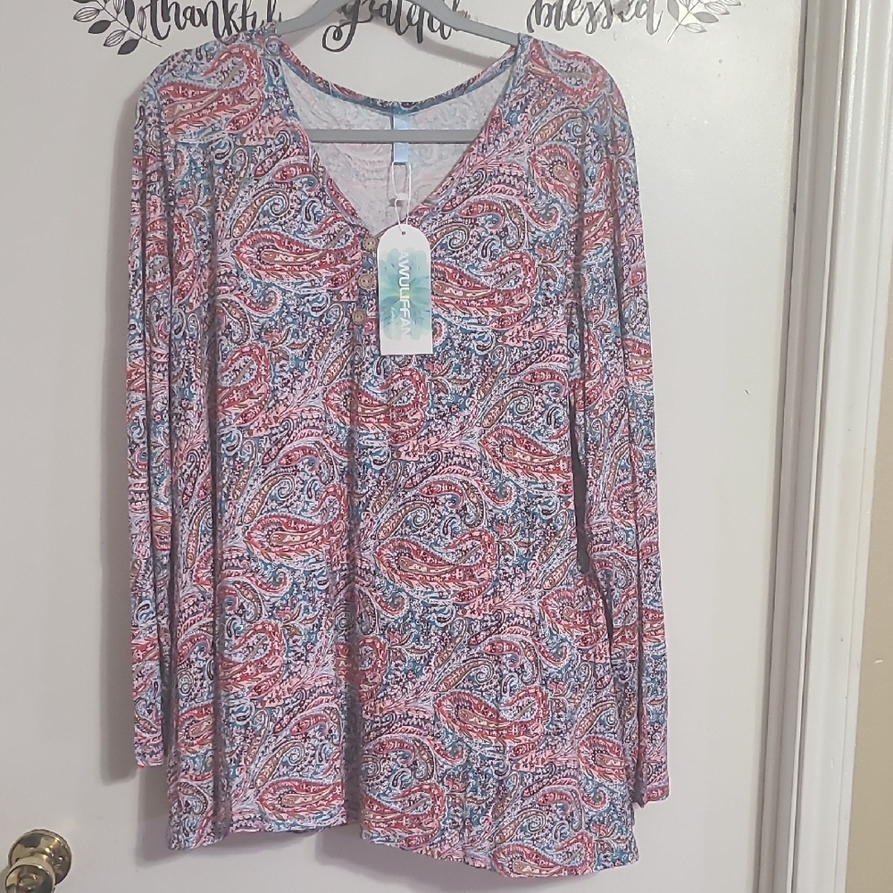 Paisley V-Neck Long Sleeve Top